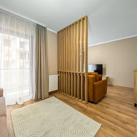 Reymonta Deluxe By Bookinghost *