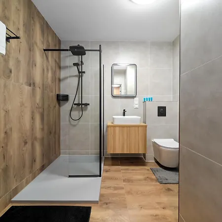 Reymonta Deluxe By Bookinghost Apartament *