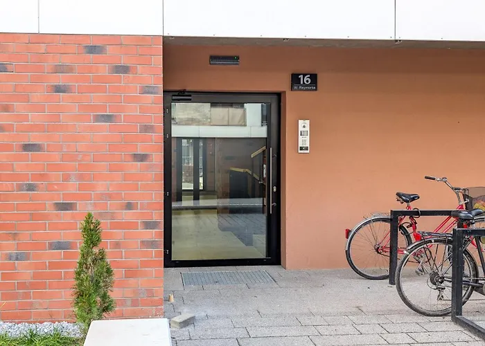 Reymonta Deluxe By Bookinghost Daire