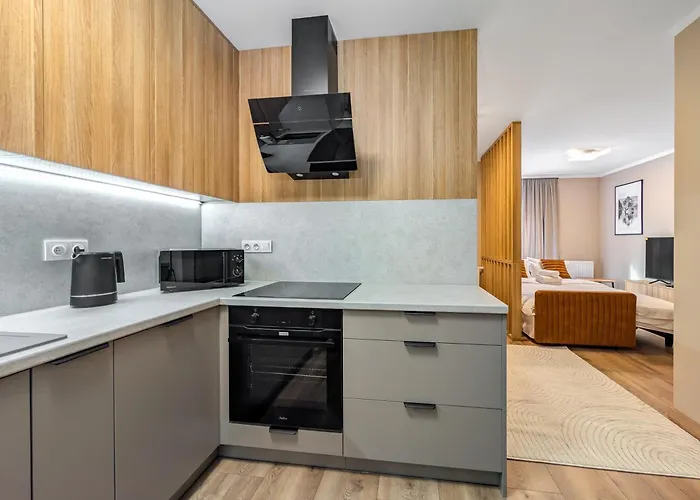 Appartamento Reymonta Deluxe By Bookinghost *